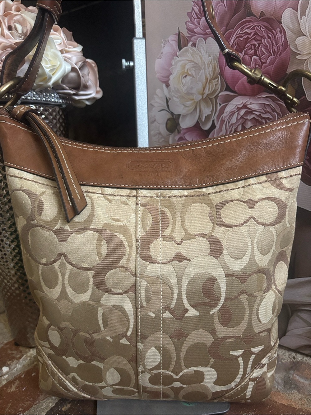 Coach Signature Boho bag Beige and Brown 2006 - Picture 2 of 9